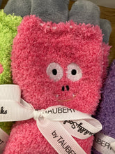 Laden Sie das Bild in den Galerie-Viewer, Cuddly Socks Monsterchen